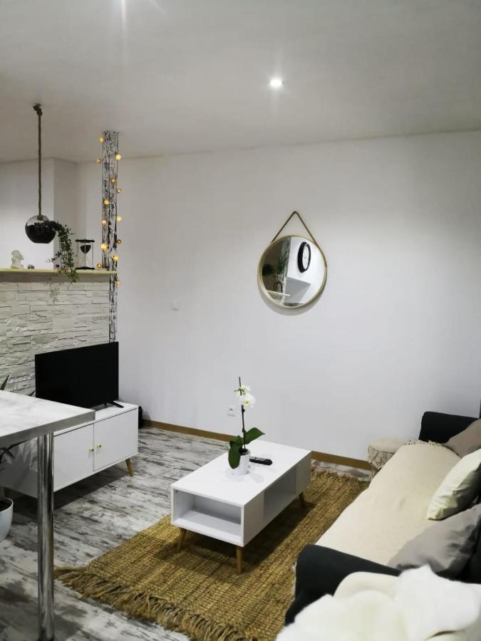 Studio Zen Et Cosy, Neuf En Pleine Ville Сен-Клод Екстериор снимка