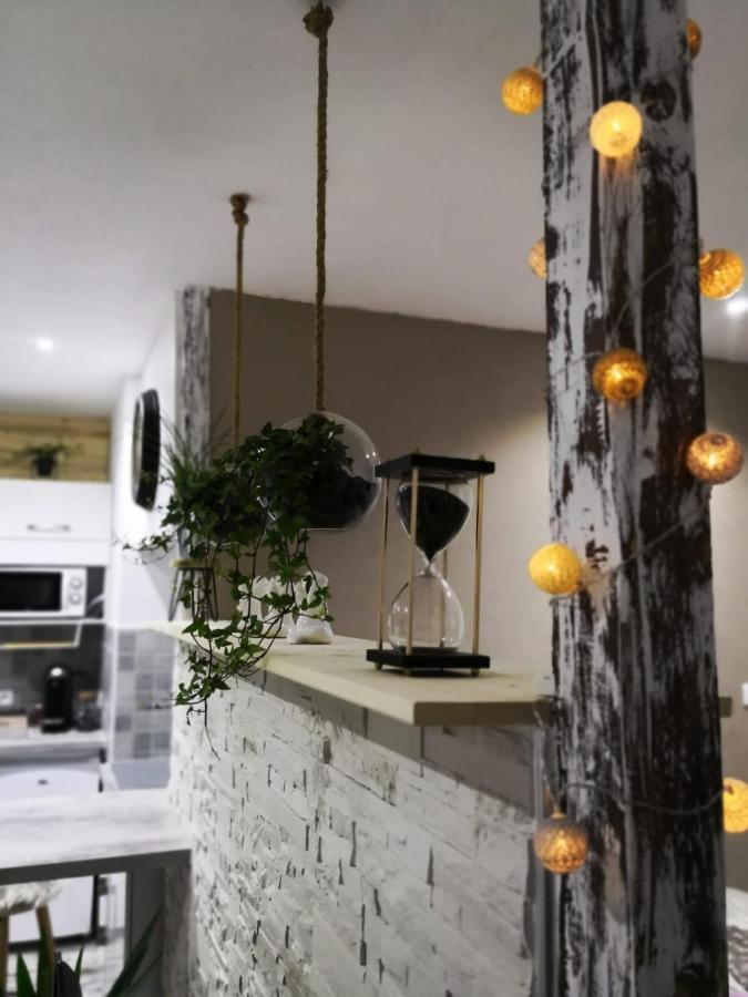 Studio Zen Et Cosy, Neuf En Pleine Ville Сен-Клод Екстериор снимка