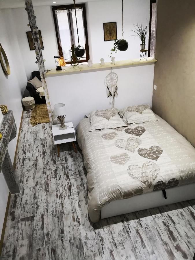 Studio Zen Et Cosy, Neuf En Pleine Ville Сен-Клод Екстериор снимка